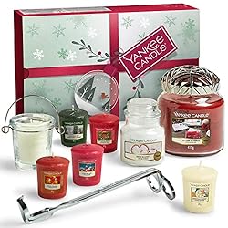 Yankee Candle Geschenkset, 8 Duftkerzen, Votivkerzenhalter, Dochttrimmer und Illuma-Lid-Kerzenaufsatz, 11-teiliges Weihnachtskerzenset, Perfektes Geschenk für Frauen